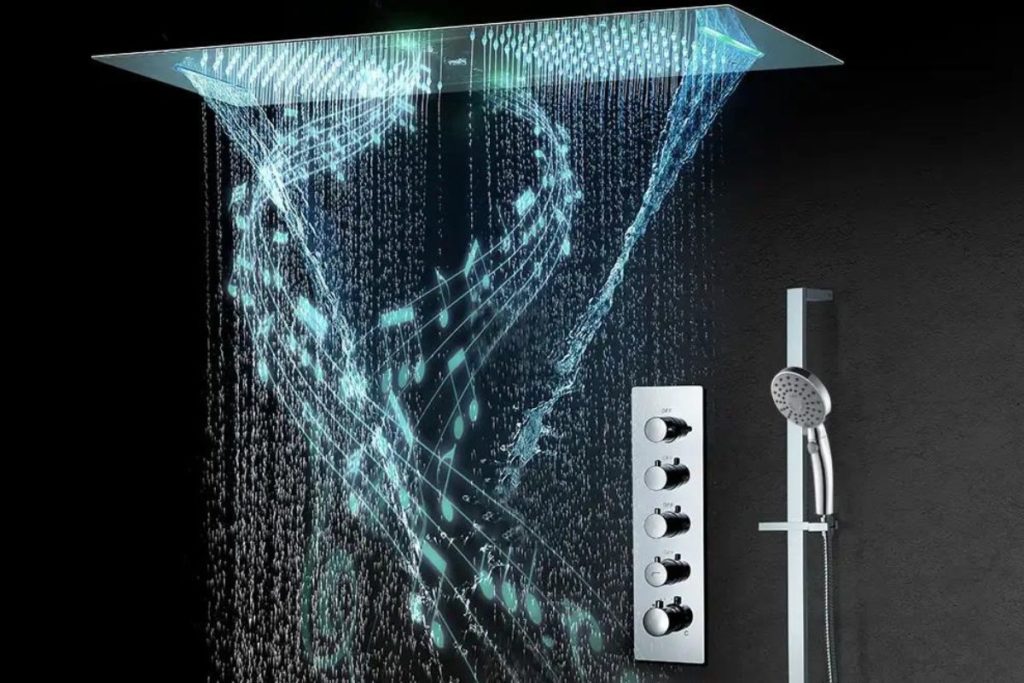 Banheiros Modernos com chuveiro inteligente que reproduz música e possui luz de LED