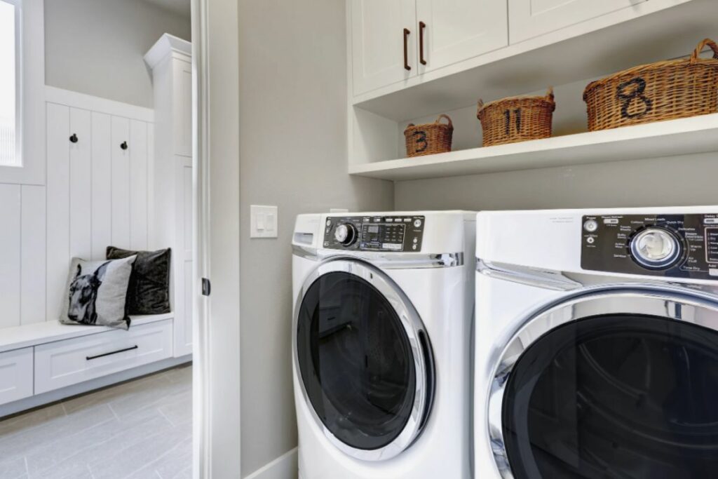 Desing de lavanderia combinado com o estilo da casa.